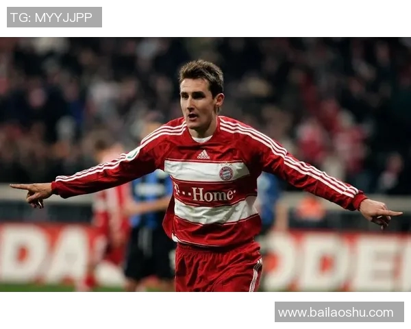 七个字名字的足球传奇球星成长轨迹与辉煌成就解析 七个字名字的足球传奇球星成长轨迹与辉煌成就解析